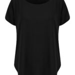Scoop neck T
