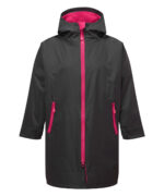 Kids TriDri® all seasons waterproof changing robe - Image 5